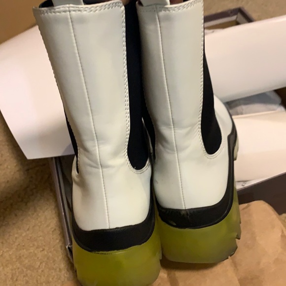 Charles & Keith ankle boots - Picture 4 of 5